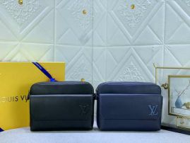 Picture of LV Mens Bags _SKUfw137697828fw